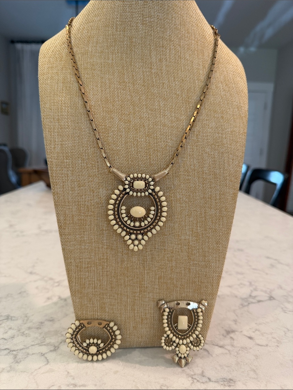 Stella and Dot Ivory Beaded Statement Necklace - 8 necklaces in 1! - Picture 4 of 13